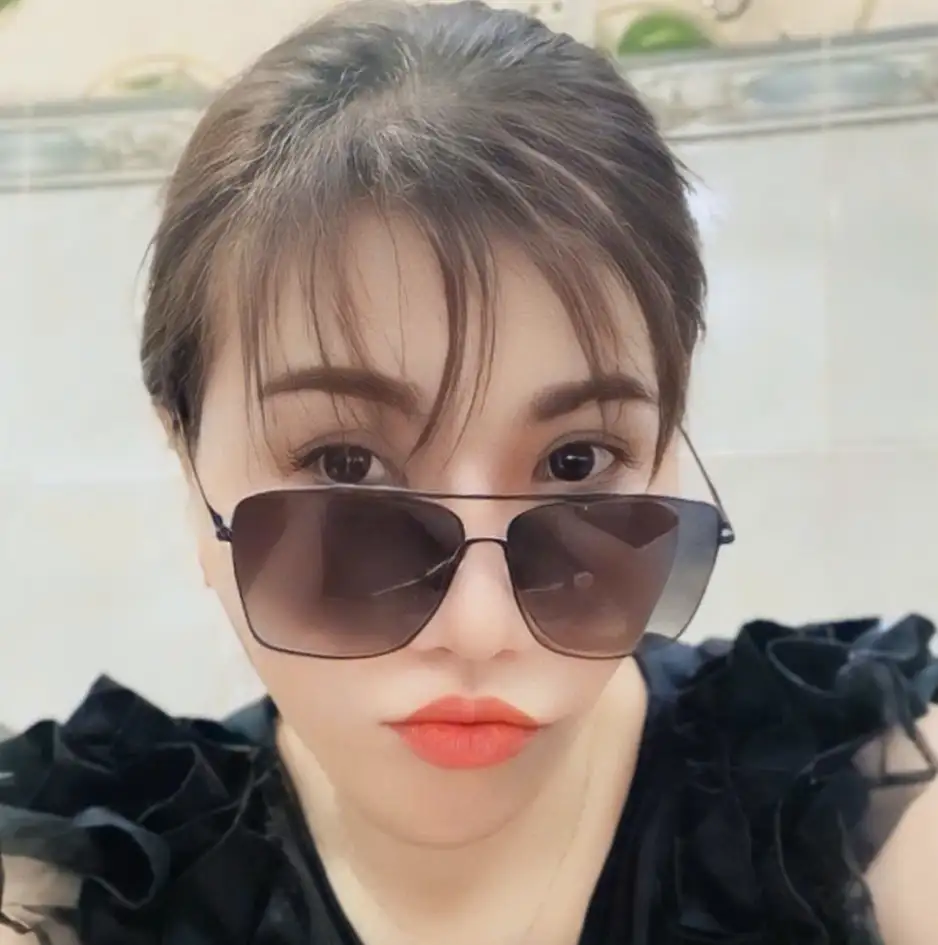Khách hàng Lê Hoàng Vy