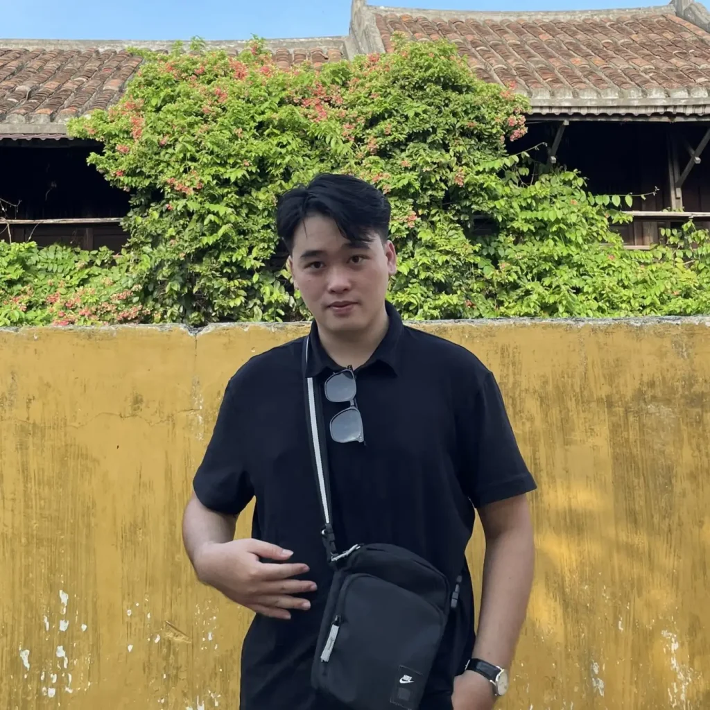 Khách hàng Phạm Minh Đức
