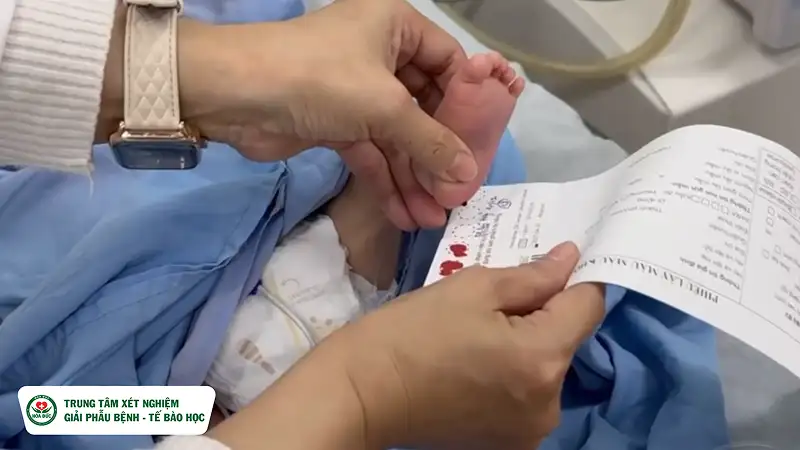 Xét nghiệm Sàng lọc Sơ sinh