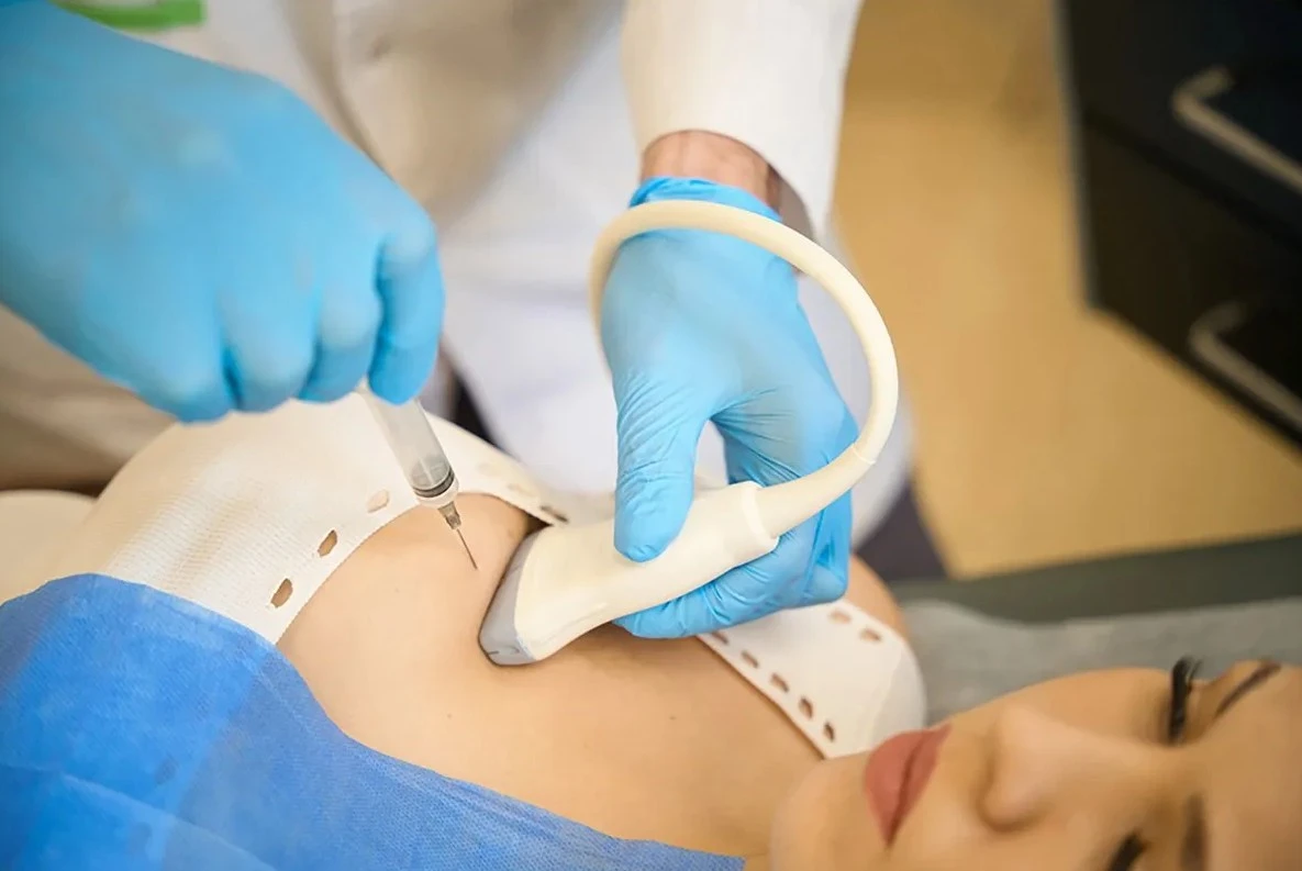 Sinh thiết vú có đau không? Quy trình thực hiện và địa chỉ tầm soát “vàng” tại Gia Lai