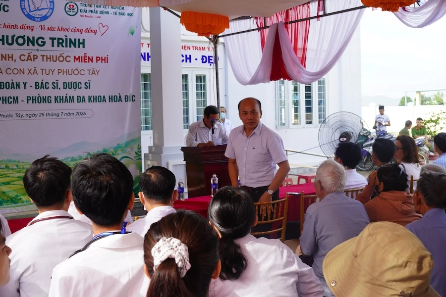 Chung Sức Hành Động – Vì Sức Khoẻ Cộng Đồng: Gần 700 Người Dân Tuy Phước Tây Được Khám Bệnh, Cấp Thuốc Miễn Phí