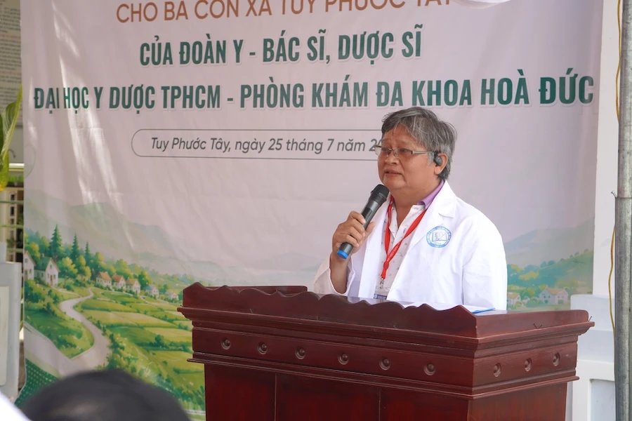 Chung Sức Hành Động – Vì Sức Khoẻ Cộng Đồng: Gần 700 Người Dân Tuy Phước Tây Được Khám Bệnh, Cấp Thuốc Miễn Phí