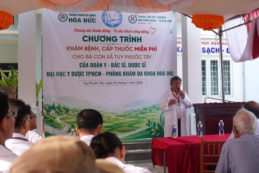 Chung Sức Hành Động – Vì Sức Khoẻ Cộng Đồng: Gần 700 Người Dân Tuy Phước Tây Được Khám Bệnh, Cấp Thuốc Miễn Phí